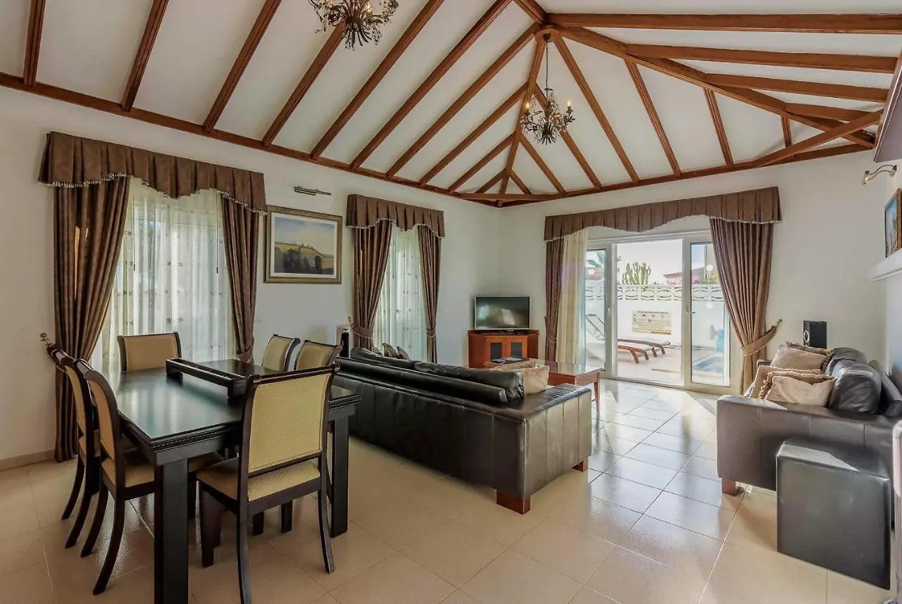Villa Allegra Callao Salvaje